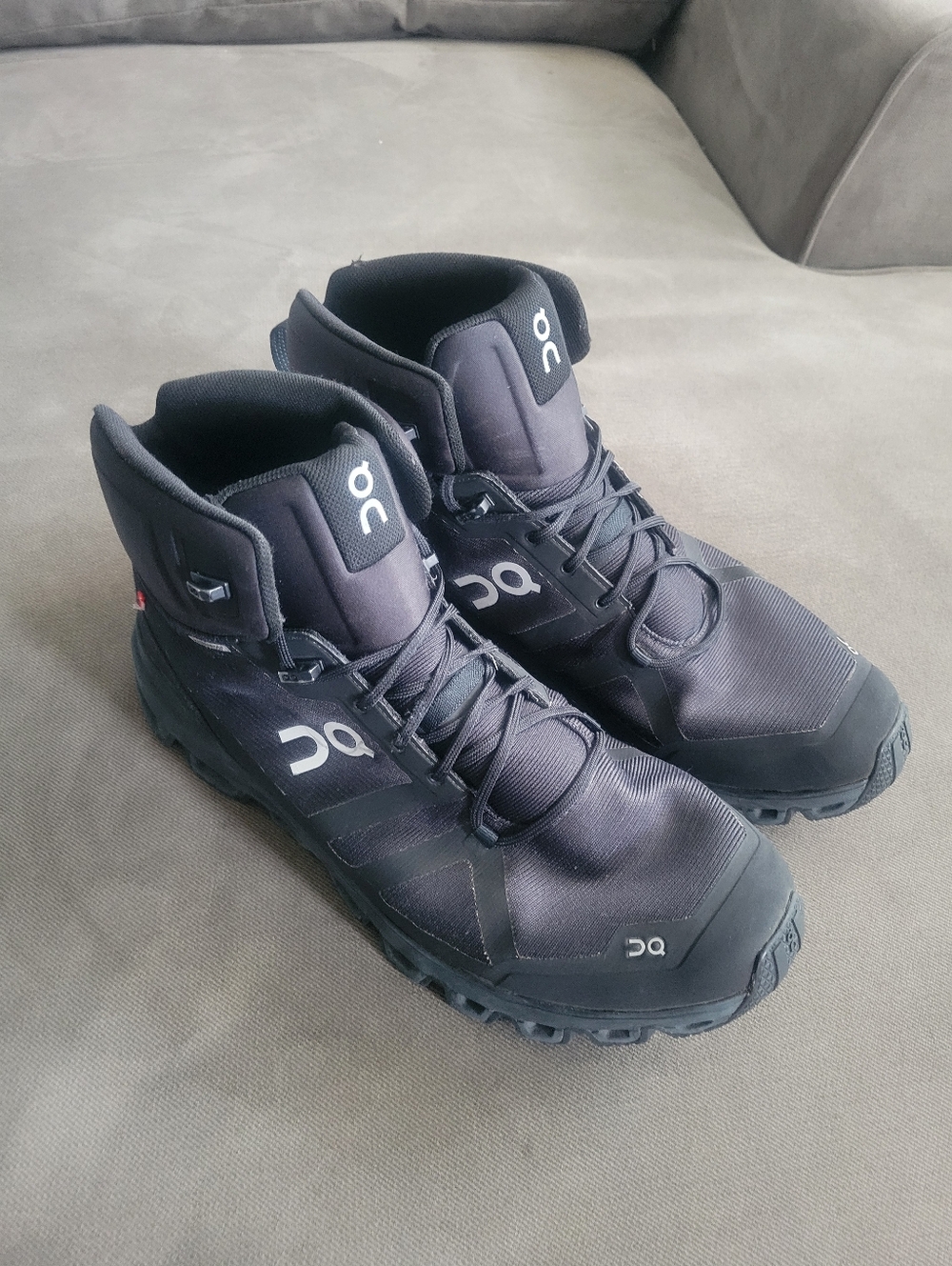 ON Cloudrock Waterproof ‘All Black’ Boot - Rare (Size 12.5)